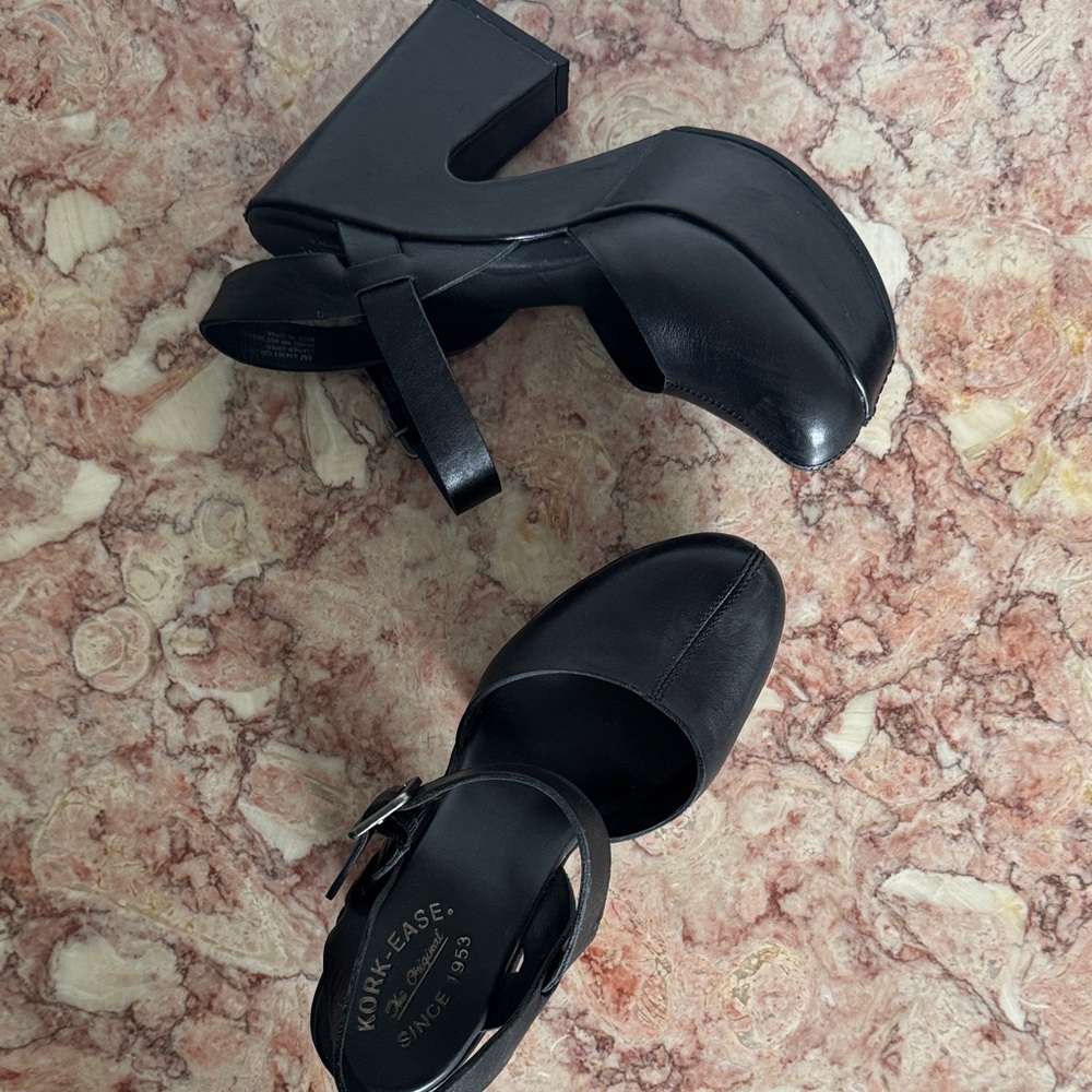 Kork-Ease Black Leather Platform Mary Jane Heels - Picture 9 of 9